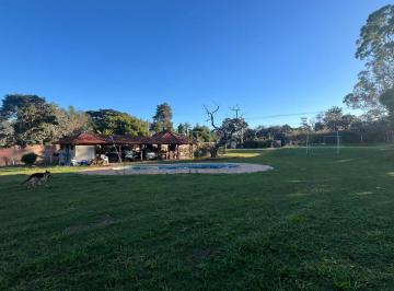 Terreno de 1 quarto, Botucatu · Chácara para venda em Chácara Recreio Do Havaí de 5100.00m² com 1 Quarto e 7 Garagens