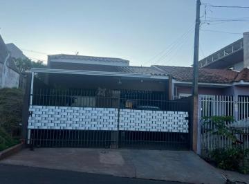 Casa · 150m² · 2 Quartos · 2 Vagas · Excelente casa com suíte e espaço gourmet!
