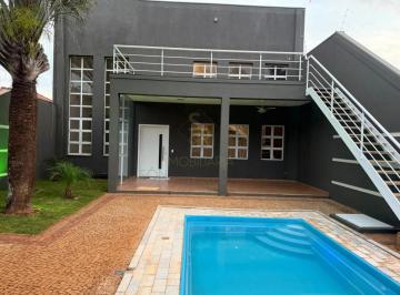 Casa · 300m² · 3 Quartos · 3 Vagas · Casas Residenciais Padrão em Cravinhos