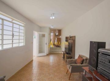 b25ebaa6777d116b89a286247887b2b0c9c822f1 · Casa à venda na Vila Hortência, com 3 quartos sendo 2 suítes