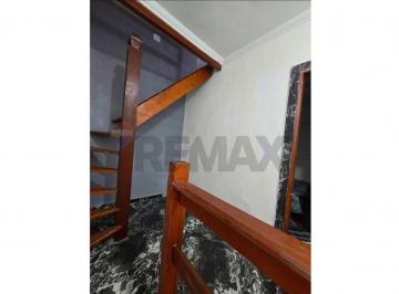 Casa · 44m² · 2 Quartos · Aconchegante Triplex de 2 quartos na Praia Grande