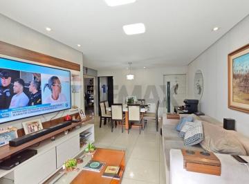 Apartamento · 109m² · 3 Quartos · 1 Vaga · Apartamento Graças, 03 quartos, 01 suíte com closet, dependência serviço completa, 01 vaga garagem