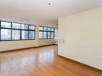 Apartamento · 211m² · 3 Quartos · 2 Vagas · Apartamento - Itaim Bibi - 3 Dormitórios - 211m².