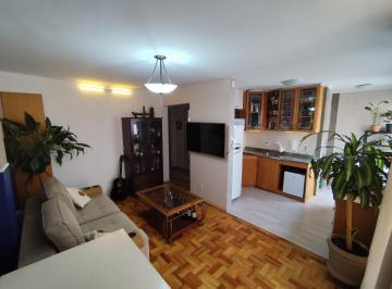 Apartamento · 61m² · 2 Quartos · 2 Vagas · Apartamento semi mobiliado de 2 quartos e 2 vagas no bairro Petrópolis
