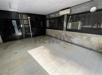 Comercial · 488m² · 8 Vagas · Aluguel de galpão em Jundiaí