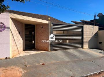 Casa en Venda de 3 quartos · Casa Com Terreno Único e Energia Solar