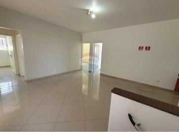 Comercial · 100m² · 3 Quartos · "Aluga-se Salão Comercial na Av. Emilio Ribas, Guarulhos"