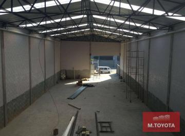 Comercial · 740m² · 4 Vagas · Galpão / Depósito / Armazém para alugar em Vila Paraíso de 740.00m² com 4 Garagens