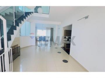 Casa · 360m² · 4 Quartos · Casa de Condomínio para alugar em Itapeva de 360.00m² com 4 Quartos e 4 Suites