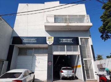Casa · 280m² · 8 Quartos · 4 Vagas · Sobrado para venda em Jardim Nova Veneza de 280.00m² com 8 Quartos e 4 Garagens