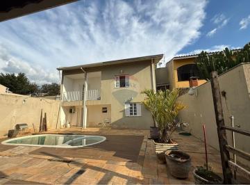 Casa · 248m² · 4 Quartos · Casa para alugar em Jardim Do Lago de 248.00m² com 4 Quartos e 2 Suites