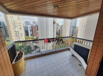 1e1fbd552b89e7bace2caf9e1d648c0bc3806e1f · Apartamento em localização privilegiada.