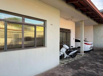 Casa · 210m² · 5 Quartos · 2 Vagas · OPORTUNIDADE: DUAS CASAS NO MESMO LOTE
