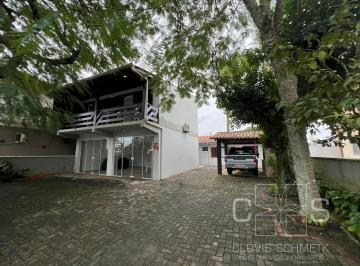 Casa · 186m² · 4 Quartos · 4 Vagas · Sobrado Próximo ao Mar