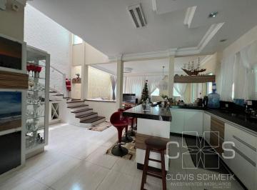 Casa · 246m² · 4 Quartos · 3 Vagas · Sobrado Mobiliado a 50 Metros do Mar com 4 Dormitórios – Balneário Piçarras/SC