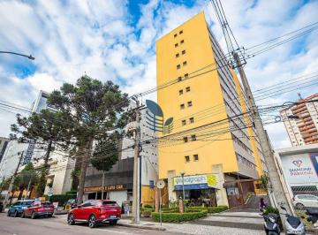 Apartamento · 58m² · 2 Quartos · 1 Vaga · Apartamento ensolarado com 2 quartos no Centro Cívico - Perto do Shopping Muller