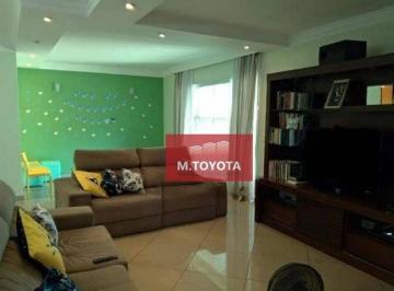 Casa · 247m² · 3 Quartos · 4 Vagas · Sobrado para venda em Jardim Santa Mena de 247.00m² com 3 Quartos, 1 Suite e 4 Garagens