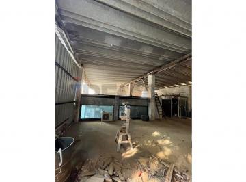 Comercial · 488m² · 8 Vagas · Galpão / Depósito / Armazém para alugar em Vila Nova Jundiainópolis de 488.00m² com 8 Garagens