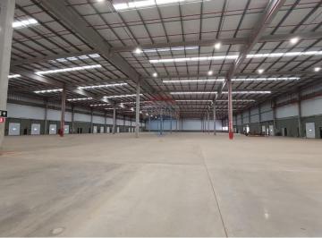 Comercial · 3026m² · 4 Vagas · Galpão / Depósito / Armazém para alugar em Parque Industrial Recanto de 3026.20m² com 4 Garagens