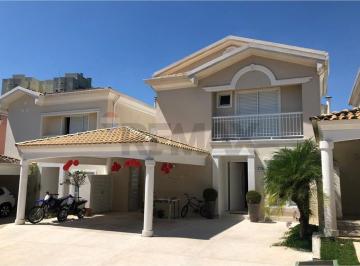 Casa · 236m² · 3 Quartos · 3 Vagas · Casa de Condomínio para alugar em Tamboré de 236.00m² com 3 Quartos, 3 Suites e 3 Garagens