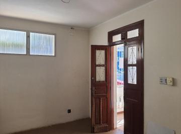 Casa · 170m² · 5 Quartos · 1 Vaga · Casa para venda em Centro de 170.00m² com 5 Quartos, 1 Suite e 1 Garagem