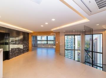 Apartamento · 362m² · 4 Quartos · 4 Vagas · Apartamento com 362 m², 4 quartos sendo 3 suítes à