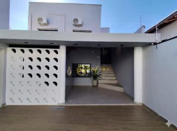 b7e49a991cc79c7f057b2ad28d60a0b648570482 · Casa com 3 Quartos para alugar, 180 m² por R$ 6.300/mês - Vila Jardini - Sorocaba/SP
