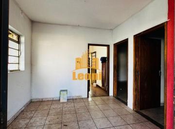 zzykw9m2ytfhzdkxn2qyzde5_md · Casa 3 quartos para reforma, 800 metros da área central