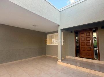 4a78fd98c44da2f465a6a3f8b36b252aba0fa949 · Casa com 3 dormitórios para alugar, 200 m² por R$ 3.825,00/mês - Centro - Barretos/SP