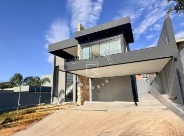 Casa · 215m² · 4 Quartos · 2 Vagas · Casa à venda - em Lagoa Santa