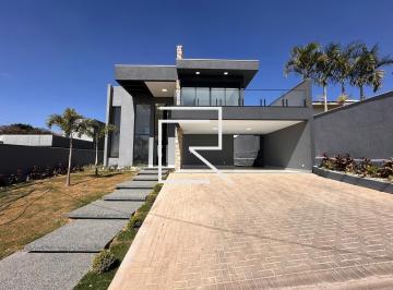 Casa · 215m² · 4 Quartos · 2 Vagas · Casa à venda - em Lagoa Santa