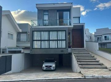 f59251aee6f043e3fe1cc084c637626ea2a5eba6 · Casa porteira fechada à venda ou locação com 4 suítes, piscina e sauna