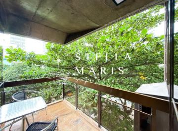Foto 01 · Ipanema, Apartamento de 70 m2 com varanda, à venda em andar alto e com vista para a copa das árvores