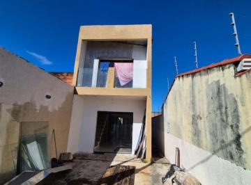 Casa de 2 quartos, Itanhaém · Casa com piscina e 2 quartos em Itanhaém.