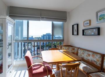 Apartamento en Venda de 2 quartos Cristal · Lindo apartamento mobiliado, andar alto com vista para o Rio, 2 quartos - Bairro
