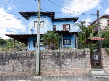 Casa · 229m² · 4 Quartos · 3 Vagas · Casa em Vila Nova