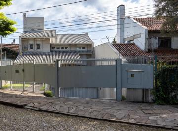 Casa · 453m² · 4 Quartos · 4 Vagas · Residência em endereço nobre na Vila Assunção, com vista privilegiada para o Gua