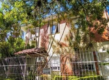 Casa · 312m² · 7 Quartos · 4 Vagas · Casa sobrado no Petrópolis com 7 dormitórios e 4 vagas
