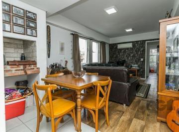 Apartamento · 64m² · 2 Quartos · 1 Vaga · Apartamento em Petrópolis