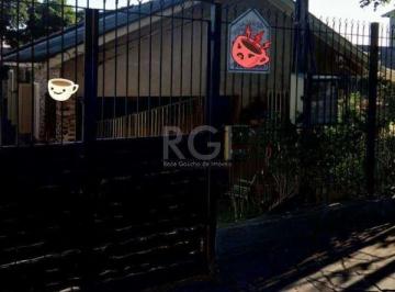 .jpg+2025-03-04 · Casa em Porto Alegre, no bairro Espírito Santo, com 3 dormitório(s), e 3 banheir