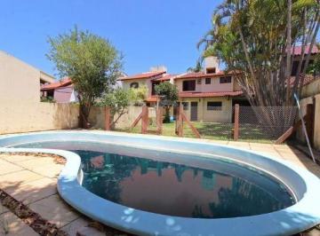 Casa · 184m² · 3 Quartos · 4 Vagas · Casa em Porto Alegre, no bairro Ipanema, com 3 dormitório(s), e 3 banheiros, à venda.