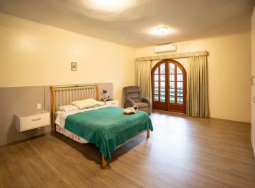 Casa · 300m² · 3 Quartos · 3 Vagas · Casa com 3 Quartos e 5 banheiros para Alugar, 300 m² por R$ 7.200/Mês