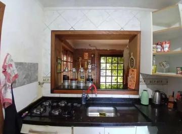 Casa · 120m² · 4 Quartos · 2 Vagas · Casa com 4 Quartos e 3 banheiros para Alugar, 120 m² por R$ 3.000/Mês