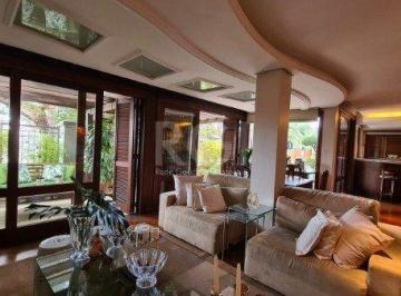Living · Casa Condominio para Venda - 420m², 4 dormitórios, sendo 4 suites, 2 vagas - Trê