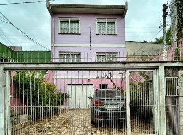 Casa · 150m² · 3 Quartos · 3 Vagas · Casa de 3 dormitórios, 4 banheiros e 3 vagas de garagem no bairro Agronomia