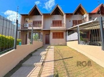 .jpg+2025-03-04 · Residência no bairro Guarujá, com 3 dormitório(s), e 3 banheiros, à venda.
