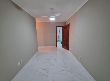 Apartamento · 70m² · 3 Quartos · 1 Vaga · Apartamento com 3 dormitórios para alugar, 70 m² por R$ 2000,00/mês - Cavalhada