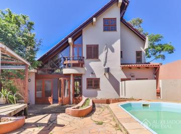 Casa · 280m² · 5 Quartos · 3 Vagas · Excelente casa com 5 dormitórios no bairro Cristal