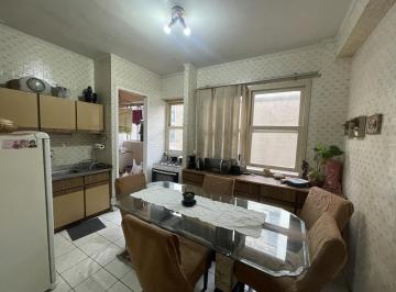 Apartamento · 88m² · 3 Quartos · Apartamento 3 quartos com elevador no centro de Porto Alegre para Comprar