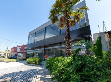 Comercial · 148m² · 4 Vagas · Ponto comercial para alugar na Avenida Juca Batista, 1120, Cavalhada, Porto Alegre